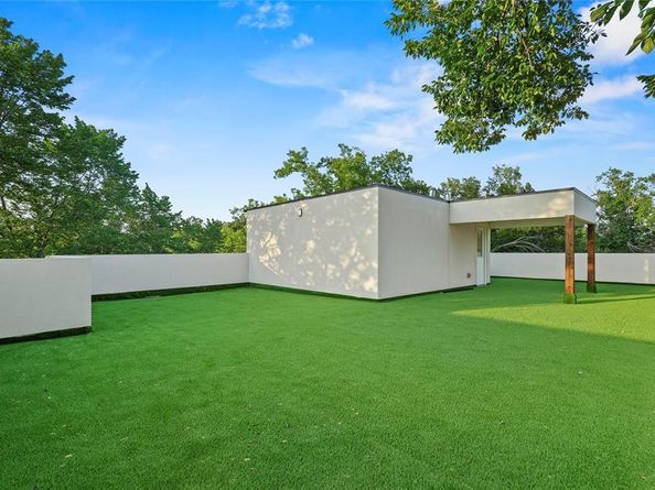 4128  Pluto Street , Dallas Texas 75212