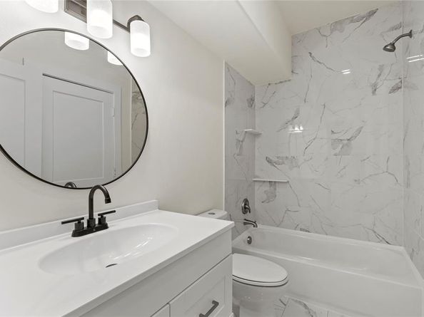 4128  Pluto Street , Dallas Texas 75212