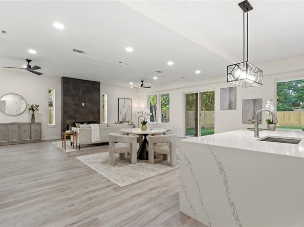 4128  Pluto Street , Dallas Texas 75212