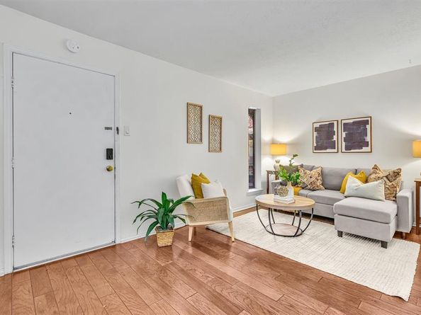 4525  Gilbert Avenue  104, Dallas Texas 75219