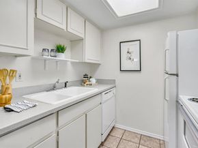 4525  Gilbert Avenue  104, Dallas Texas 75219