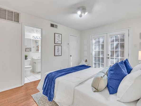 4525  Gilbert Avenue  104, Dallas Texas 75219