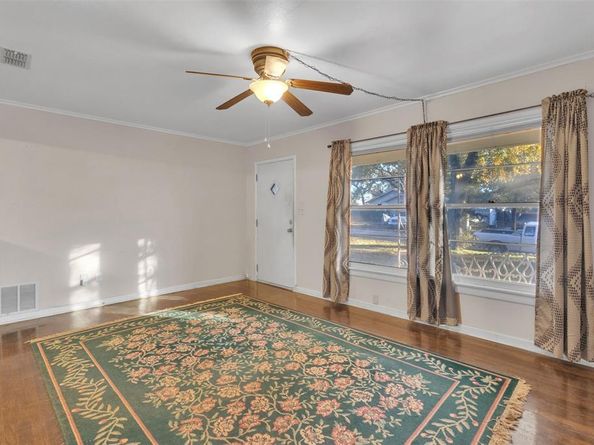 4735  Panola Avenue , Fort Worth Texas 76103