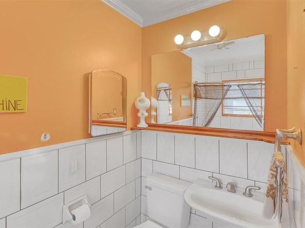 4735  Panola Avenue , Fort Worth Texas 76103