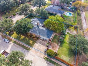 1513  Carriage Lane , Garland Texas 75043