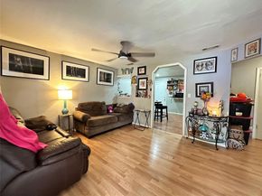 1307  Neptune Road , Dallas Texas 75216