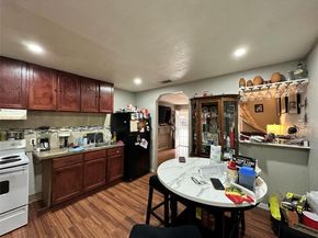 1307  Neptune Road , Dallas Texas 75216