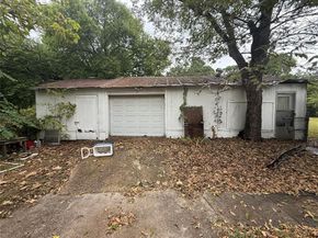 3001  Huron Trail , Lake Worth Texas 76135
