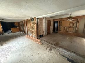 3001  Huron Trail , Lake Worth Texas 76135