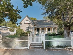 318 S O Connor Road , Irving Texas 75060