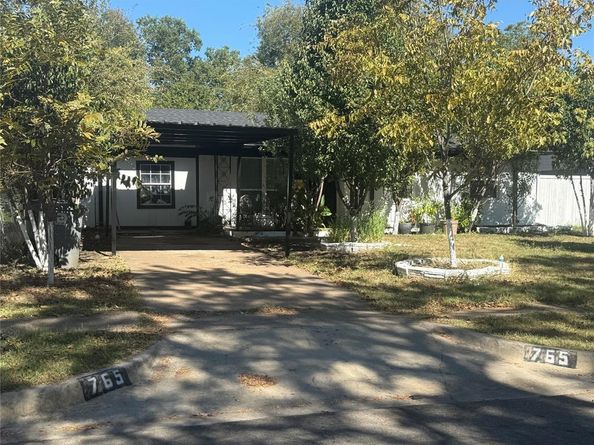 765  Ivywood Drive , Dallas Texas 75232