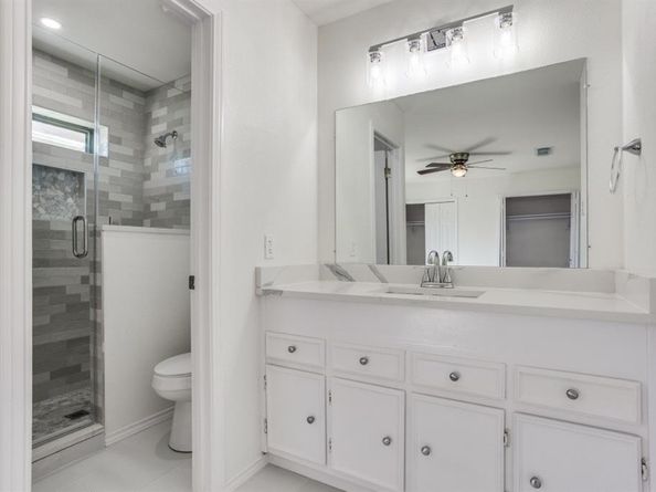 1712  Laurel Lane , Plano Texas 75074