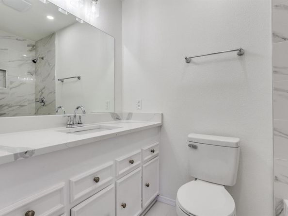 1712  Laurel Lane , Plano Texas 75074