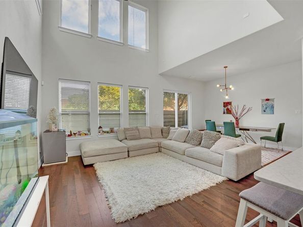 7880  Minglewood Lane , Dallas Texas 75231