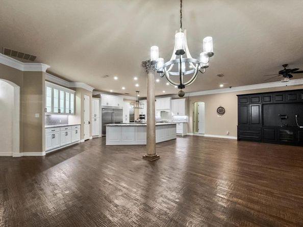 602  Rainbow Creek Court , Arlington Texas 76012