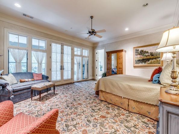 4420  Park Lane , Dallas Texas 75220