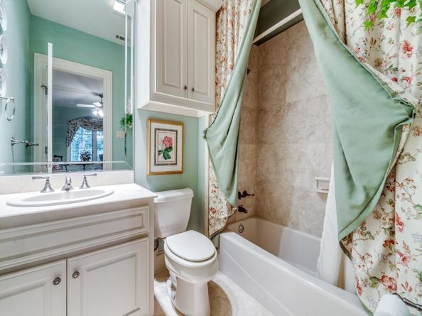 4420  Park Lane , Dallas Texas 75220