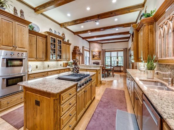 4420  Park Lane , Dallas Texas 75220