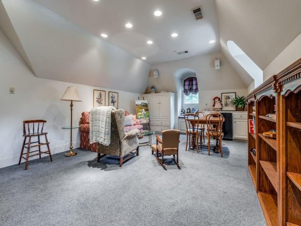 4420  Park Lane , Dallas Texas 75220