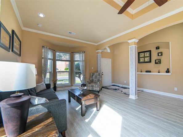1706  Hollow Creek Court , Garland Texas 75040