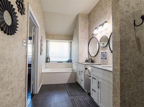 1706  Hollow Creek Court , Garland Texas 75040