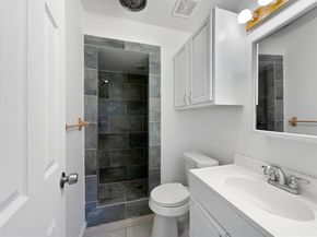 2422  Kingston Street , Arlington Texas 76015