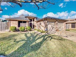 6504  Topaz Drive , Arlington Texas 76001