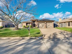 6504  Topaz Drive , Arlington Texas 76001
