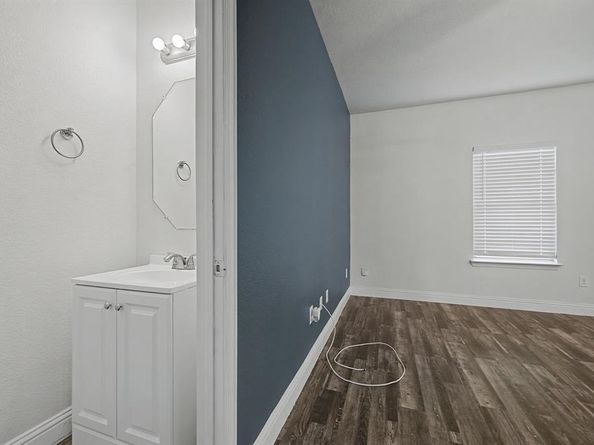 13235  Alsatian Court , Dallas Texas 75253