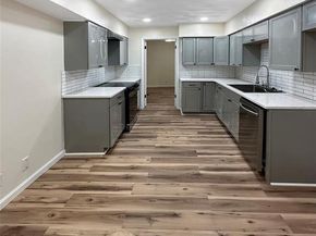 2301  Ridgmar Plaza  5, Fort Worth Texas 76116