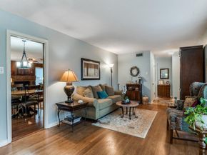 10422  Lake Gardens Drive , Dallas Texas 75218