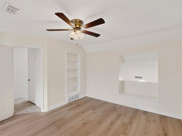 1442  Weiler Boulevard , Fort Worth Texas 76112