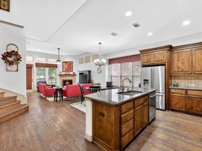 2012 S Hill Drive , Irving Texas 75038