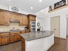 2012 S Hill Drive , Irving Texas 75038