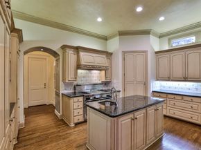 6805  Laurel Valley Drive , Fort Worth Texas 76132