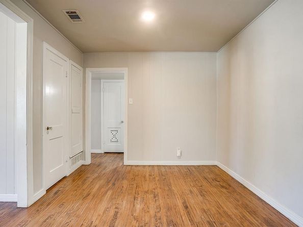 2305  Bonnie Brae Avenue , Fort Worth Texas 76111