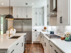 400  Cristler Avenue , Dallas Texas 75223