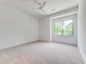 400  Cristler Avenue , Dallas Texas 75223