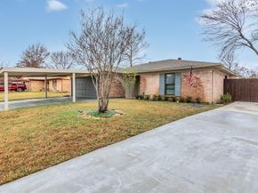 6433  Heather Drive , Watauga Texas 76148