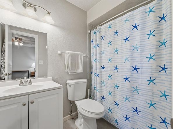 2306  Carol Good Lane , Carrollton Texas 75006