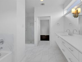 4915  Flitwick Court , Dallas Texas 75204