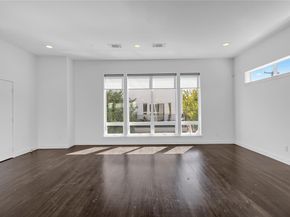 4915  Flitwick Court , Dallas Texas 75204