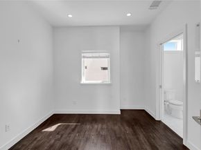 4915  Flitwick Court , Dallas Texas 75204