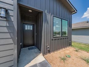 1402  Driess Street , Fort Worth Texas 76104