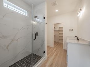 1402  Driess Street , Fort Worth Texas 76104