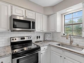 218 N Beacon Street  108, Dallas Texas 75214