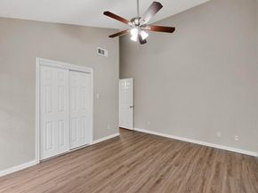 218 N Beacon Street  108, Dallas Texas 75214