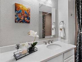 218 N Beacon Street  108, Dallas Texas 75214