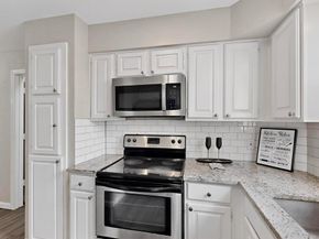 218 N Beacon Street  108, Dallas Texas 75214