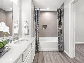 218 N Beacon Street  108, Dallas Texas 75214